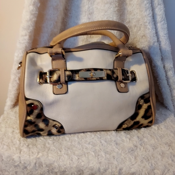 Call it Spring White & Tan Leopard Animal print Handbag Crossbody - Picture 1 of 15